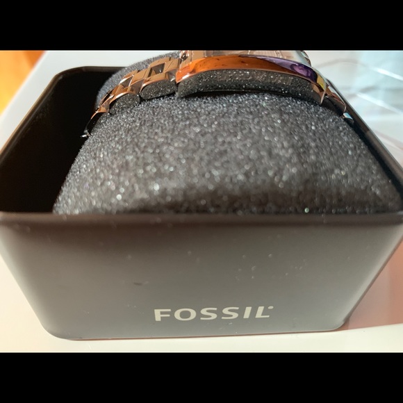 NEW Emporio Armani Women’s Watch - Picture 6 of 10